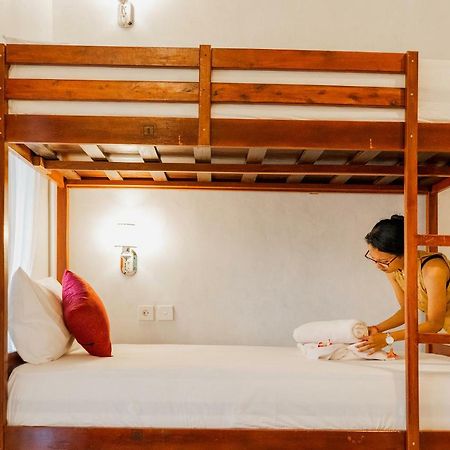 Kamasanti Hostel Toyapakeh Eksteriør bilde